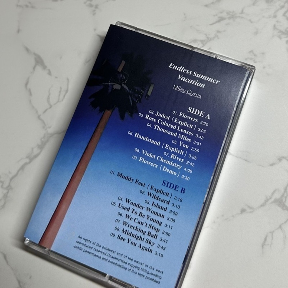 Miley Cyrus Cassette Tape | En - Audio And Music บทวิจารณ์และราคา